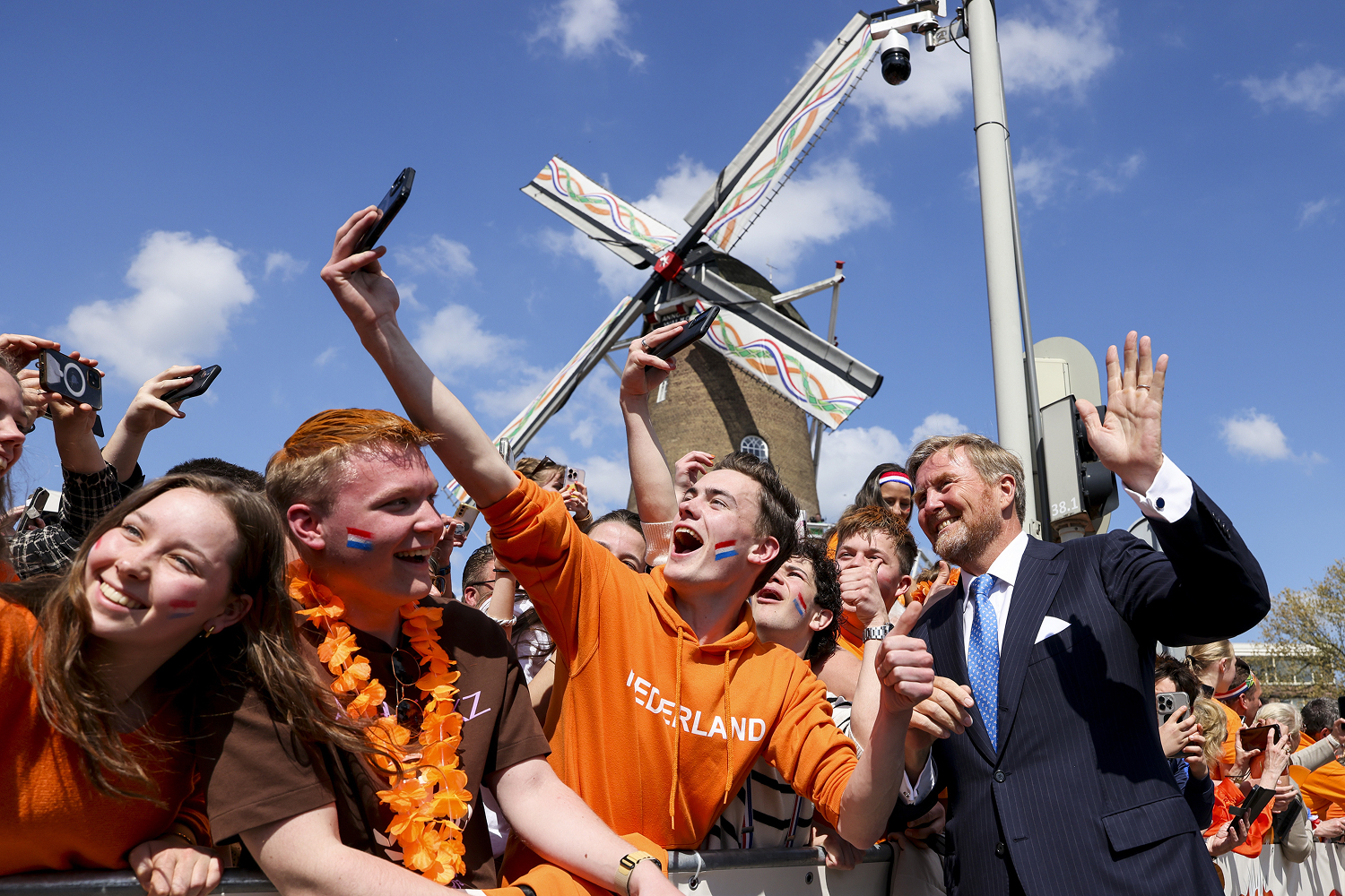 Verblind door de marketingmachine van de firma Van Oranje