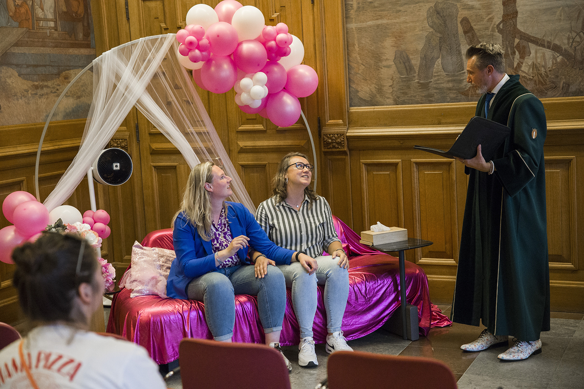 Homostellen vieren zilveren huwelijk: ‘De strijd voor gelijkheid is nog lang niet voorbij'